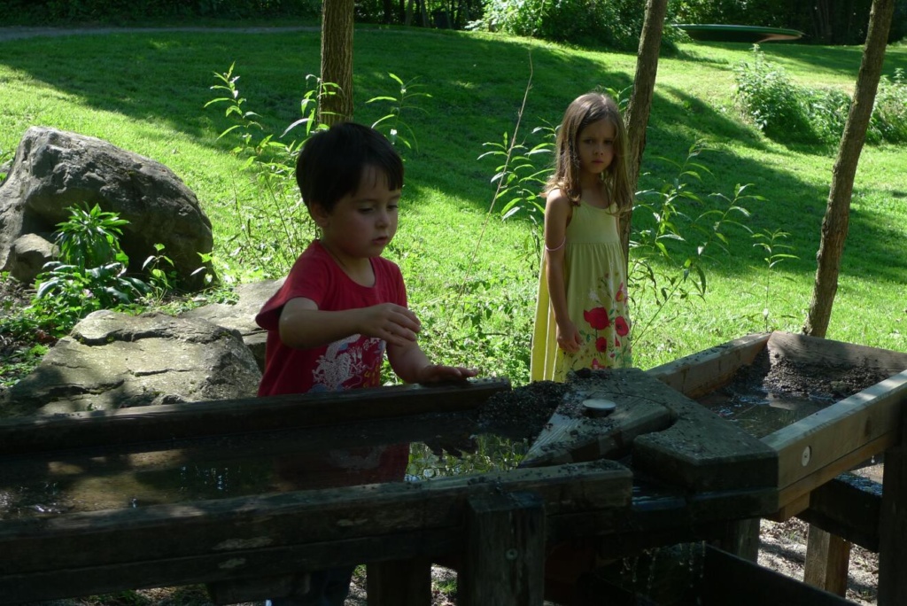 Wasserspielplatz auf dem Wohnheimsareal der Haslachmühle
